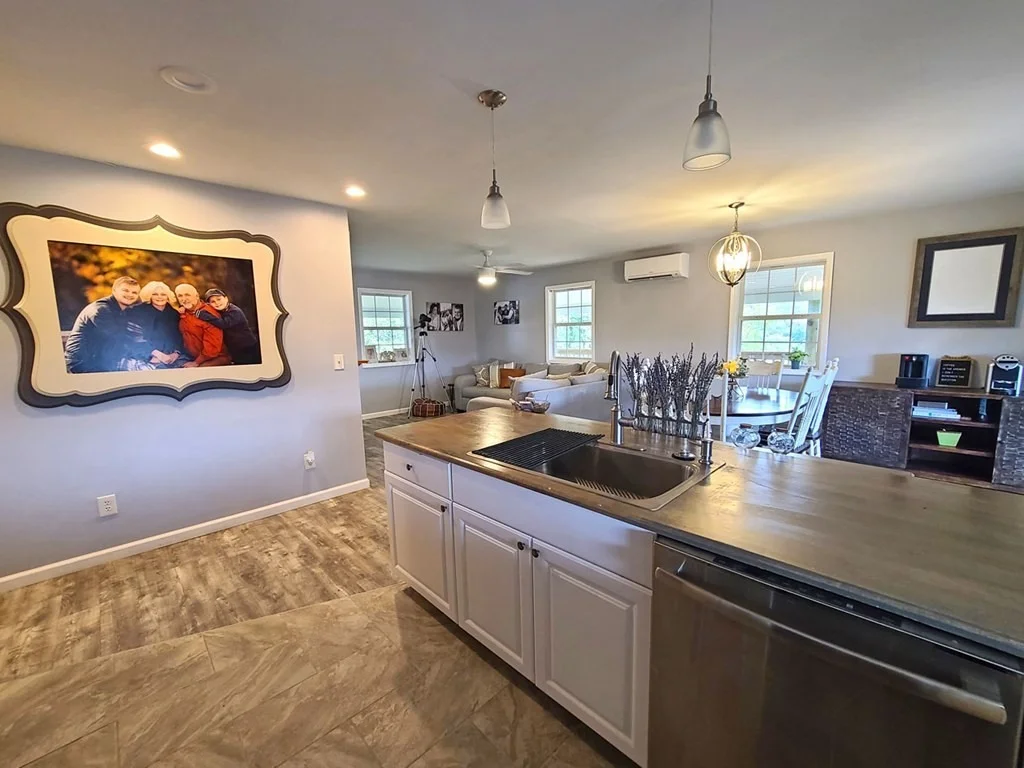 Photo of 669 Red Bud Lane