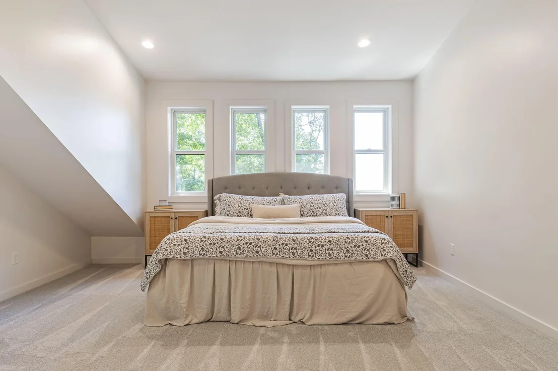 Photo of 824 Valley View Drive