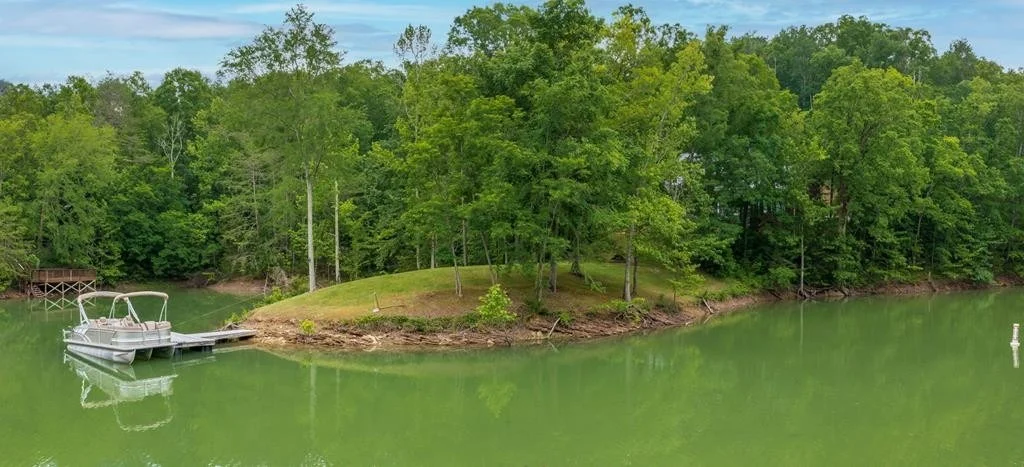 Photo of 987 Willard Way