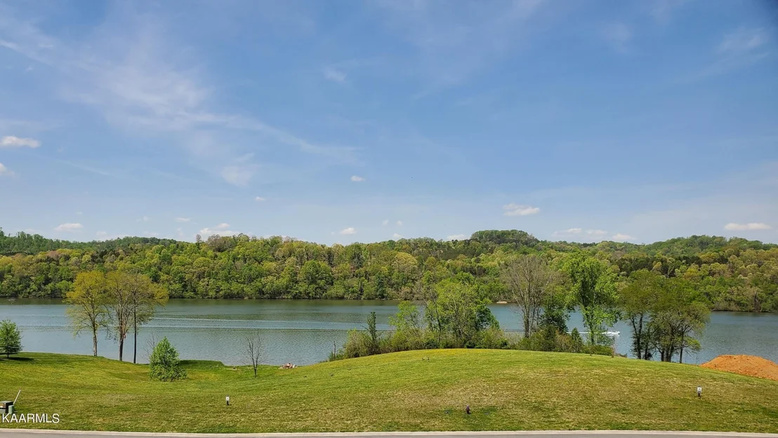 Photo of 866 Azalea Lane