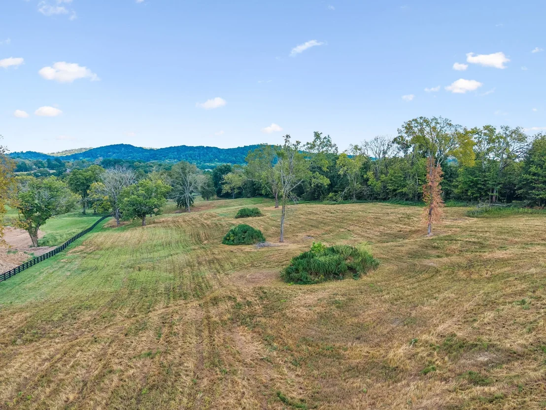 Photo of 1025 Tulloss Rd