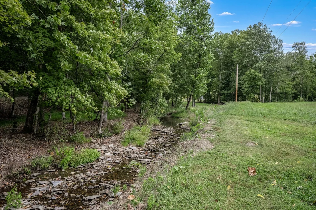 Photo of 615 Carr Creek Rd