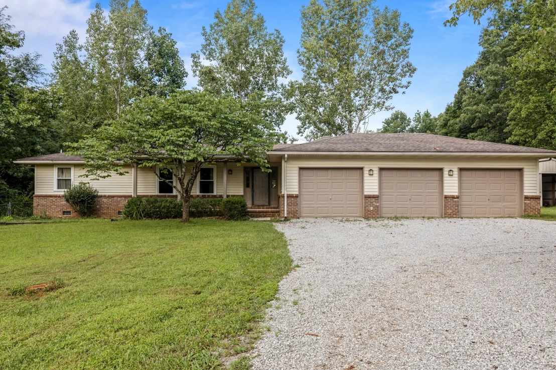 Photo of 1824 Jackson Point Road