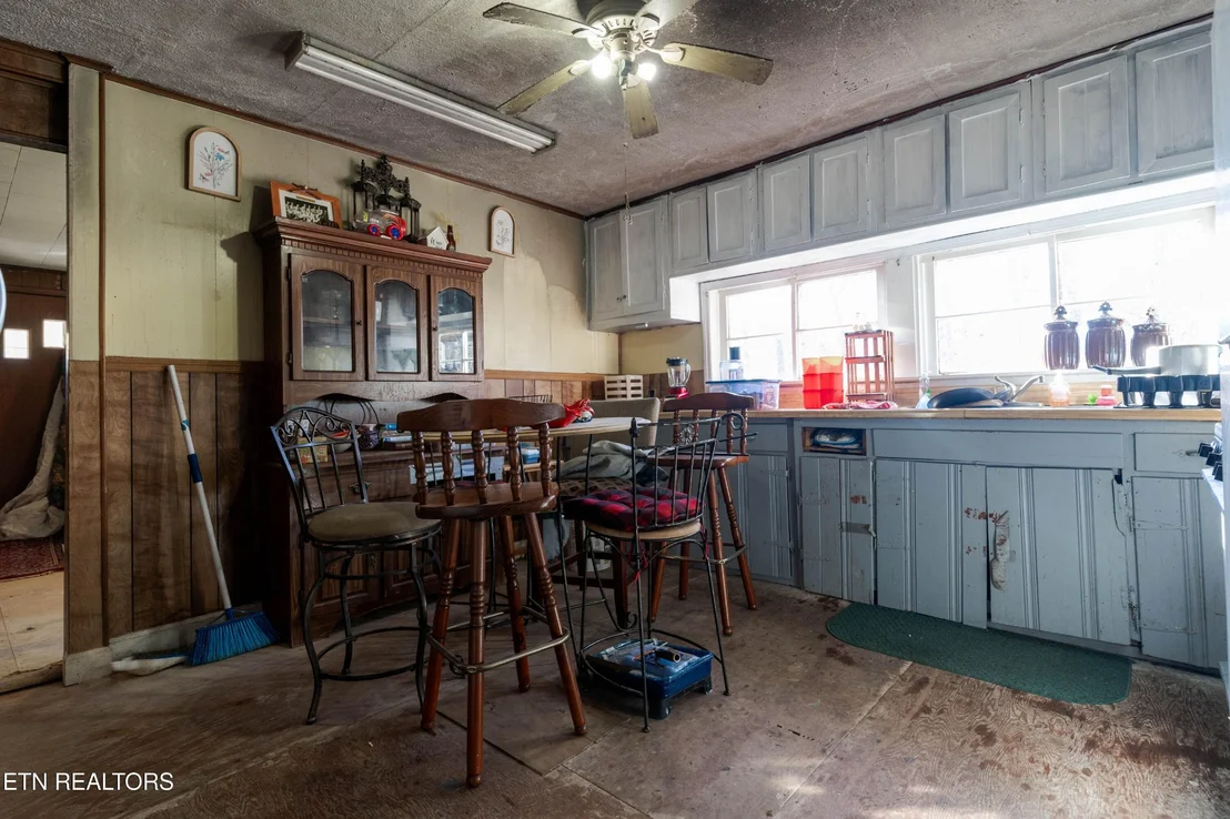 Photo of 2033 Westel Loop