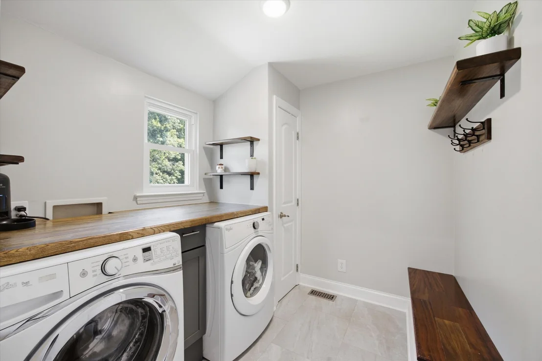 Photo of 9511 Timberlog Drive