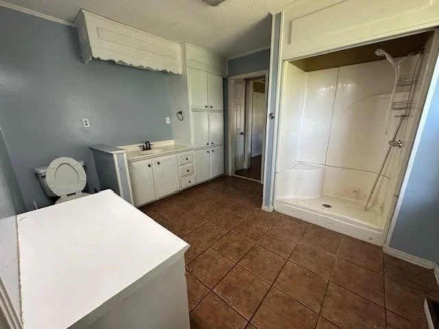 Photo of 70 RIVERSIDE DR