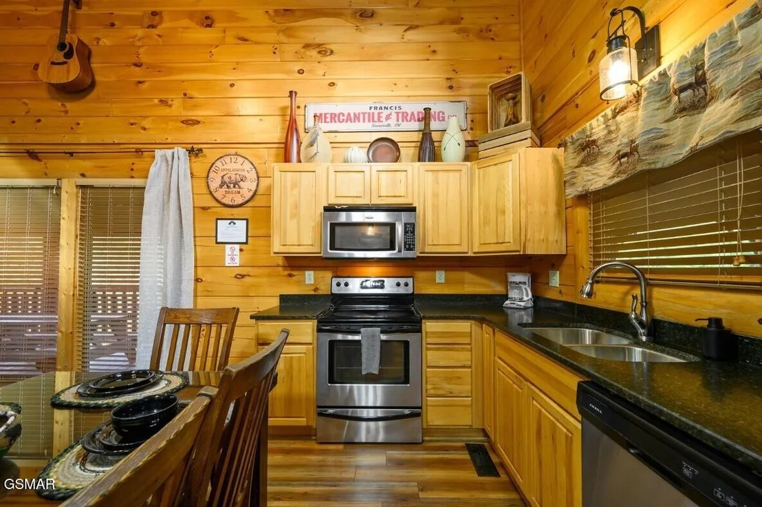 Photo of 1828 Panther Path Way
