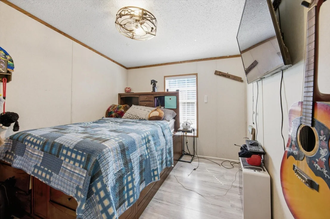 Photo of 312 Eaves Ferry Road