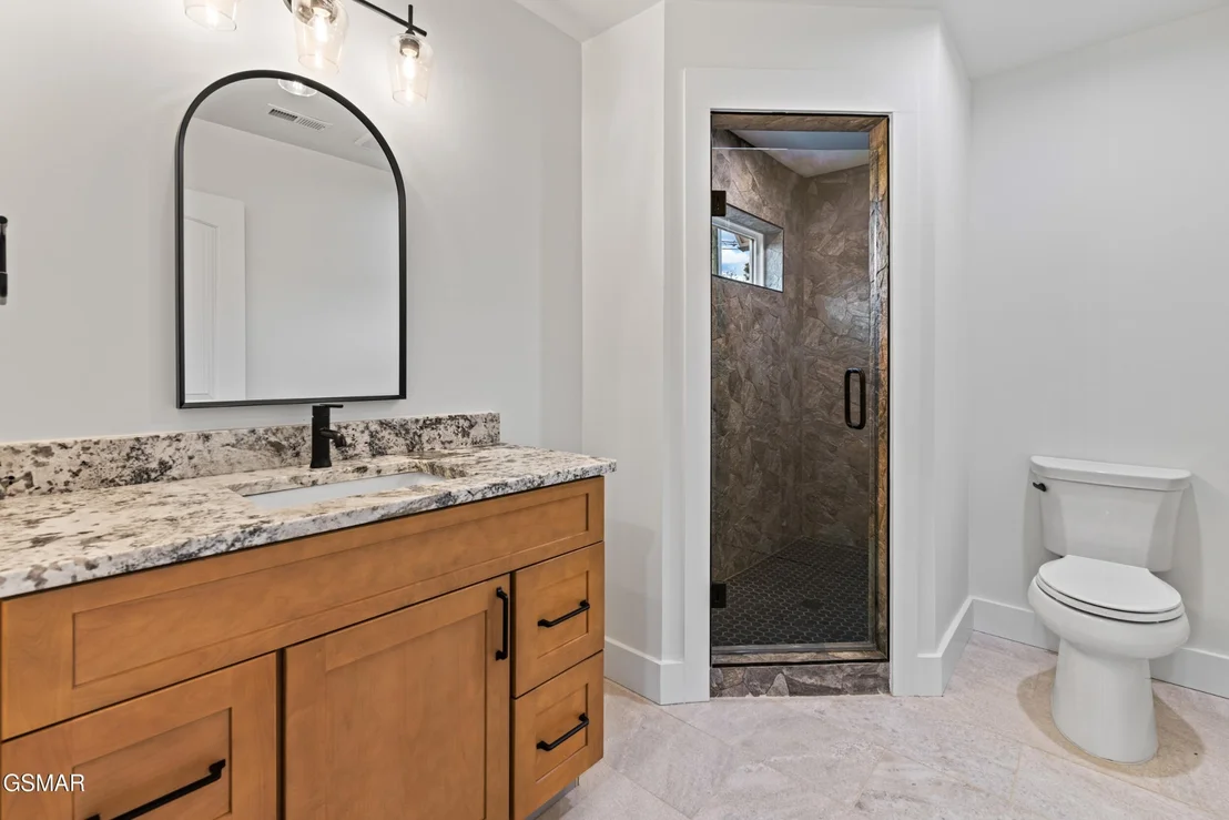 Photo of 652 Pinecrest Drive