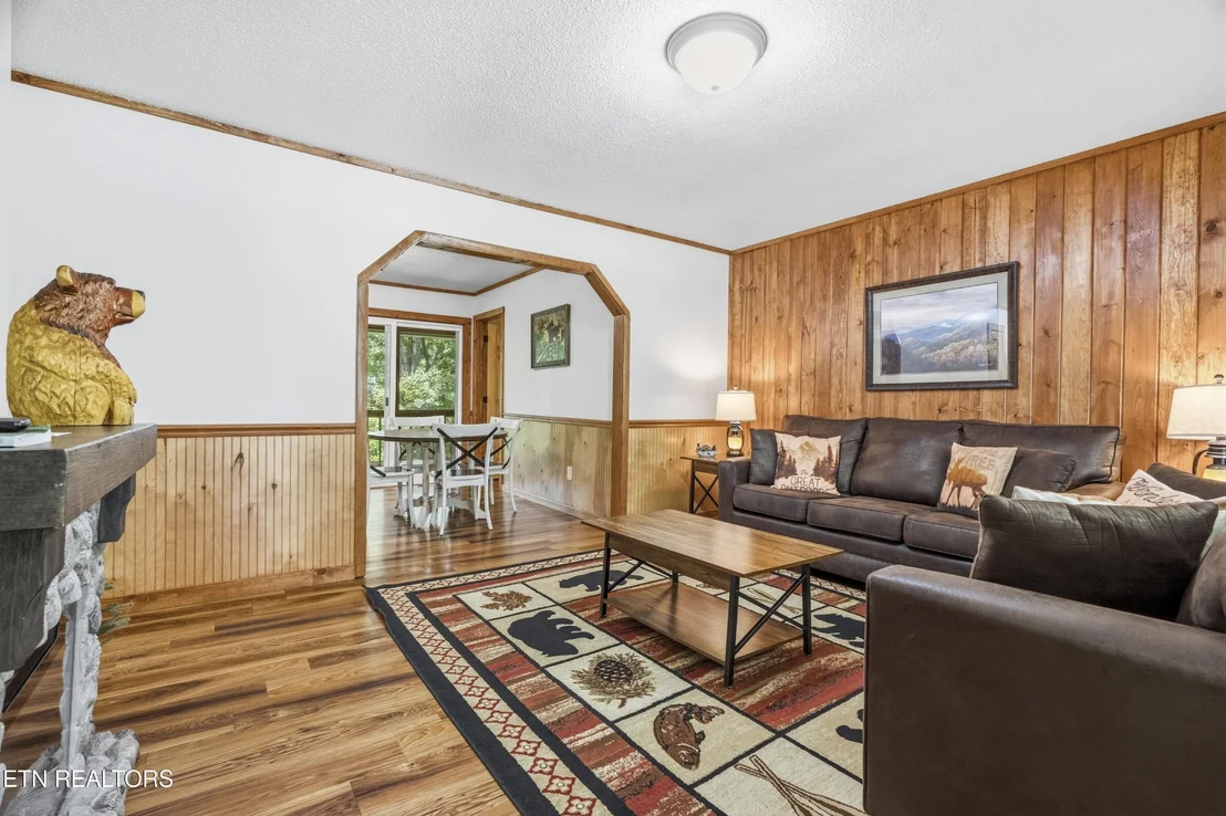 Photo of 2106 Hickory Manor Rd