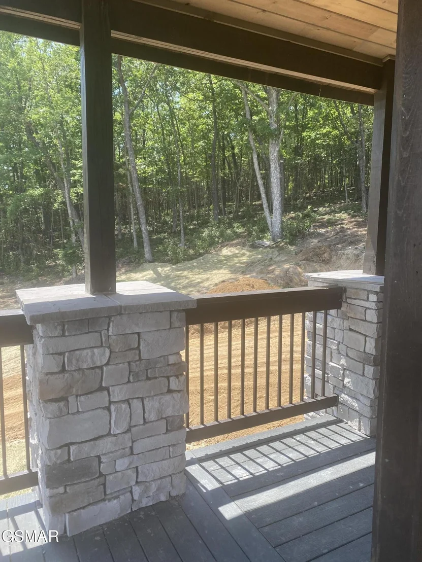Photo of 2129 Ross Way