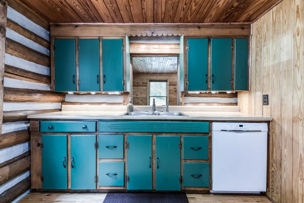 Photo of 1049 Alpine Rd
