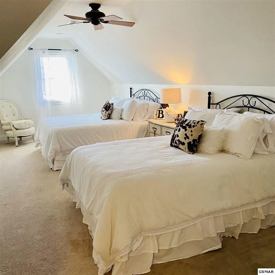 Photo of 1469 Robert Ridge