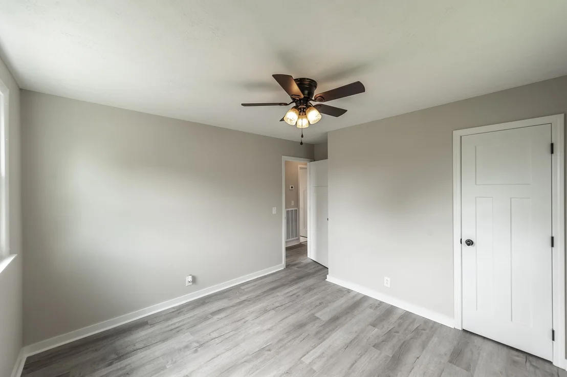Photo of 709 Perry Dr