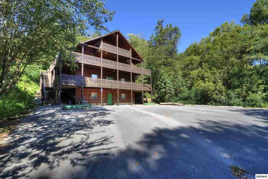 Photo of 414 Hideaway Ridge Circle