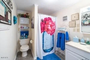 Photo of 5721 River Road