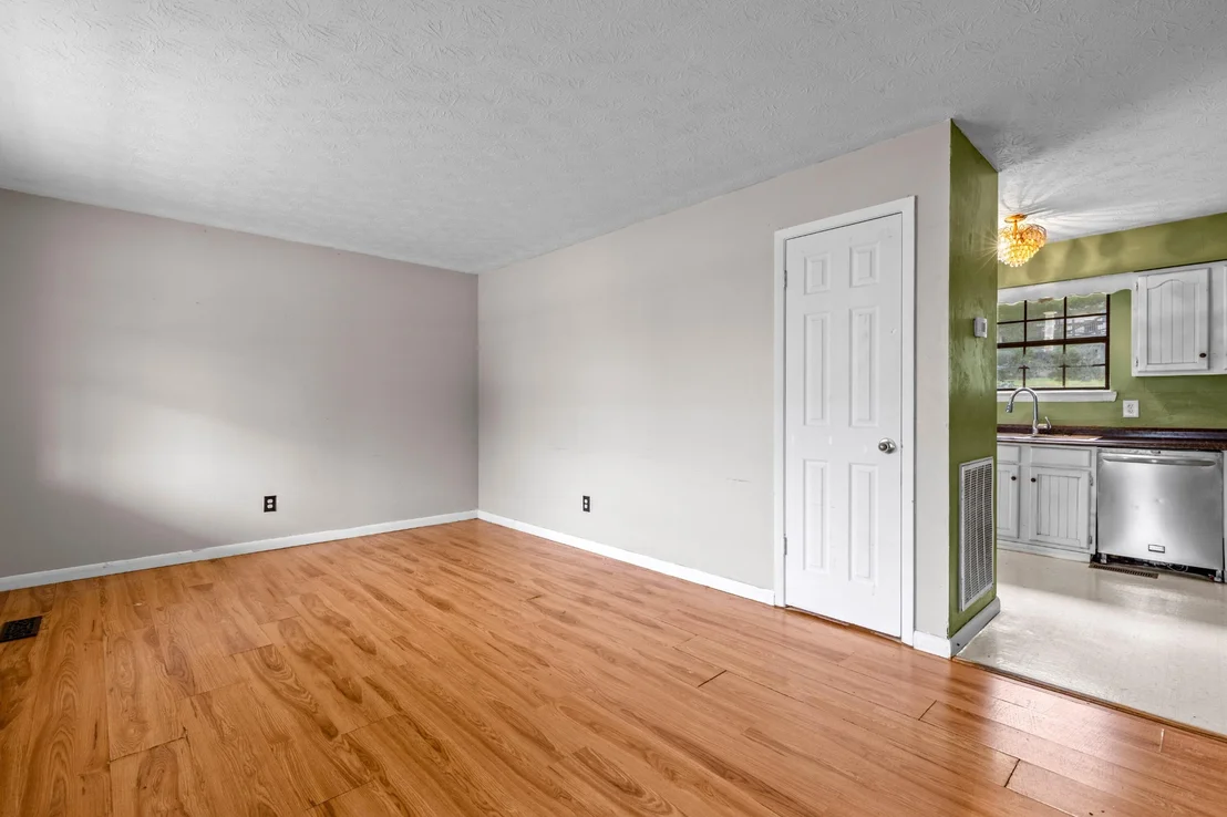 Photo of 155 Gwen Drive