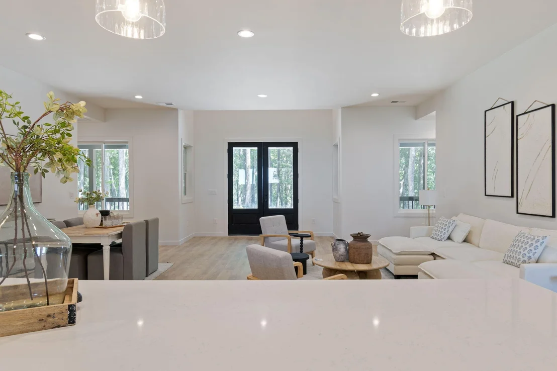 Photo of 824 Valley View Drive