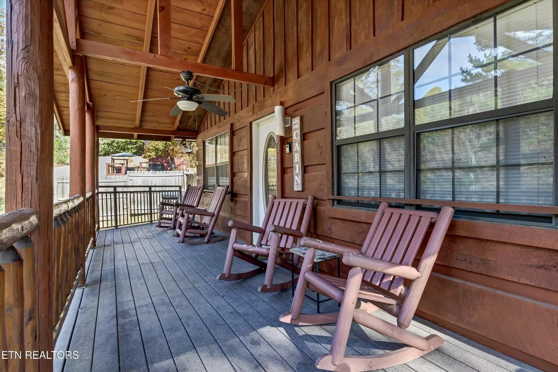 Photo of 2833 Longvale Lane