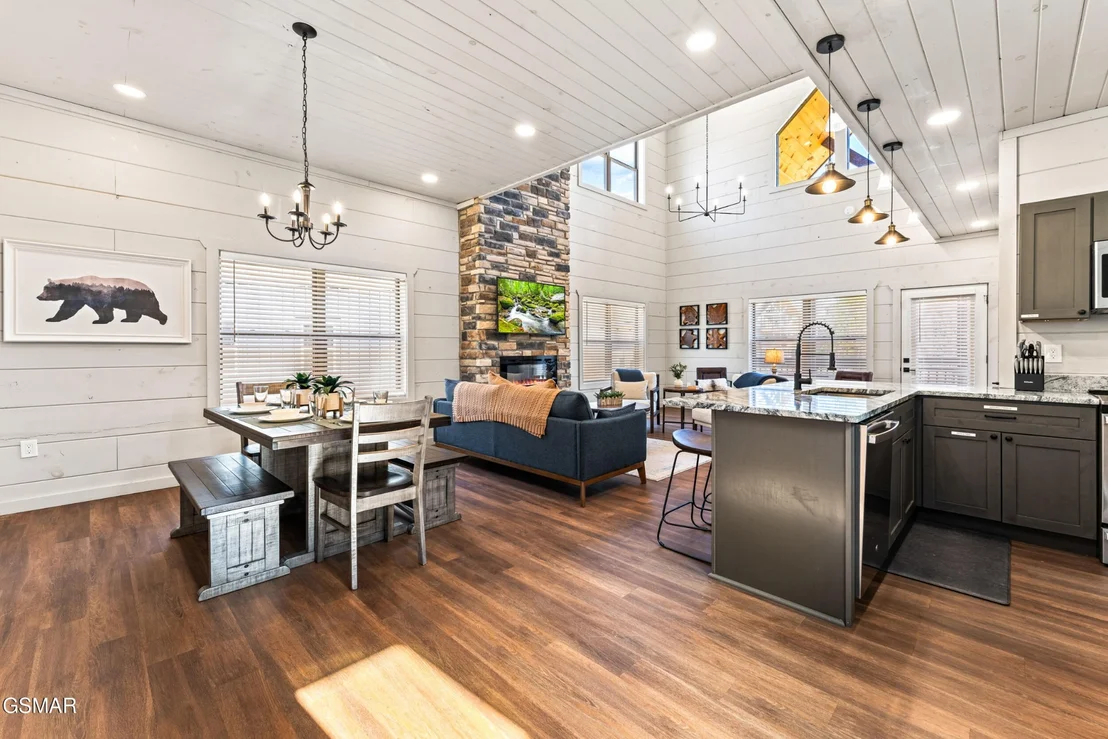 Photo of 2848 Sequoia Road