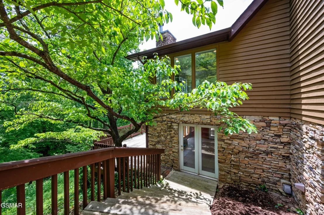 Photo of 2369 Goldrush Road
