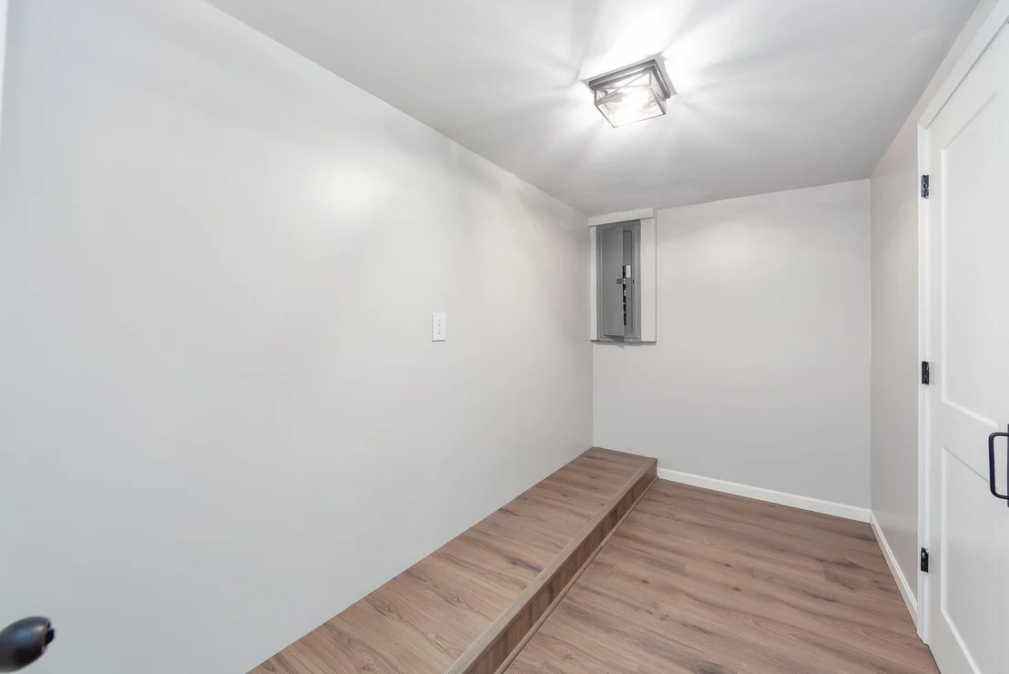 Photo of 200 HILLCREST DR