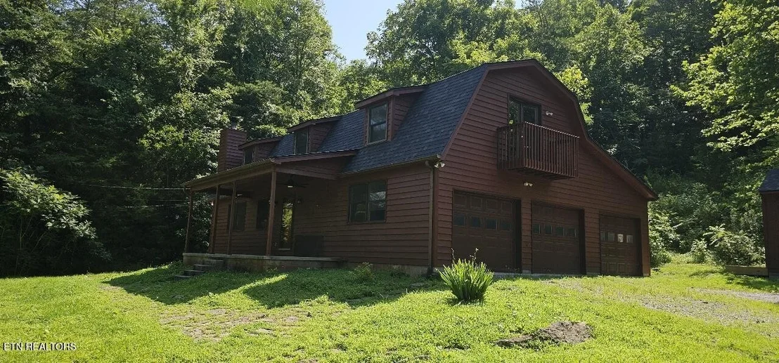 Photo of 360 Front St