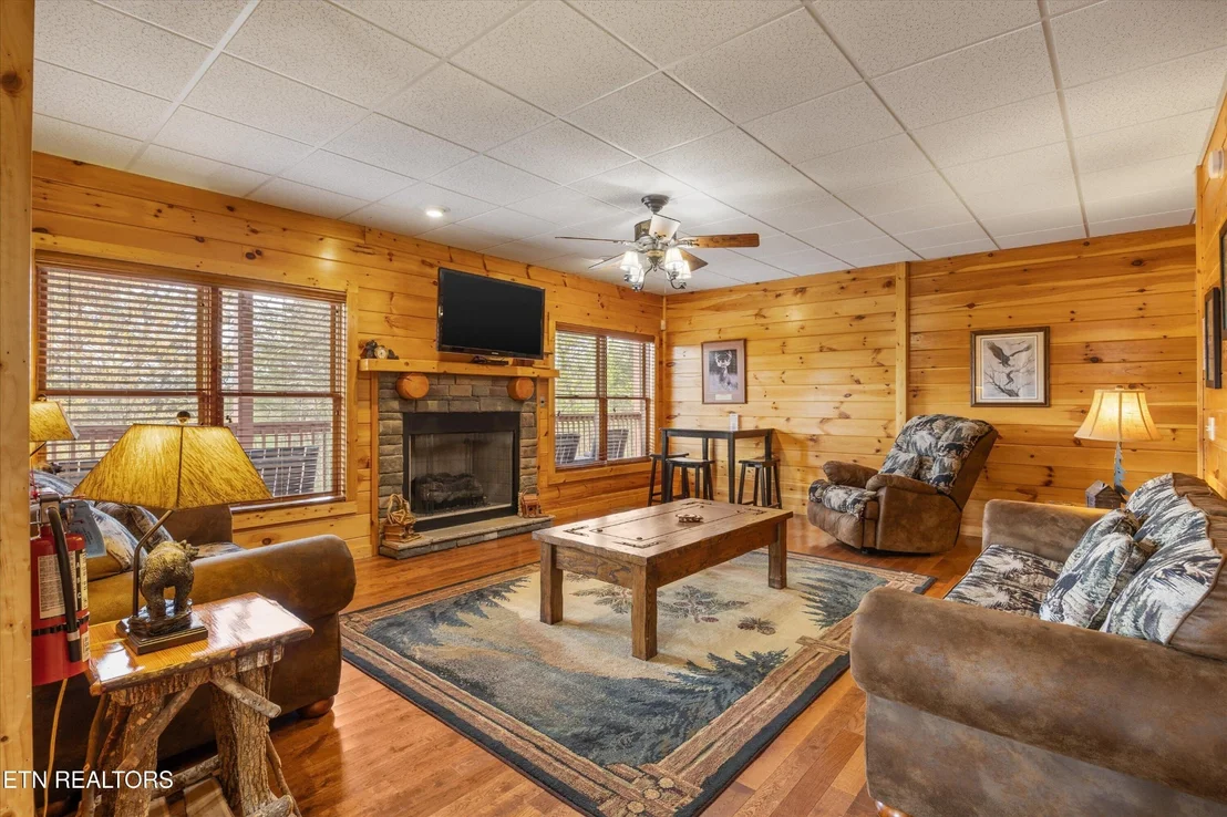 Photo of 1107 N Trail Drive