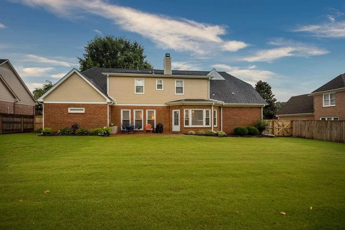 Photo of 548 ALEXANDRIA DR