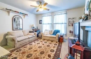 Photo of 5721 River Road