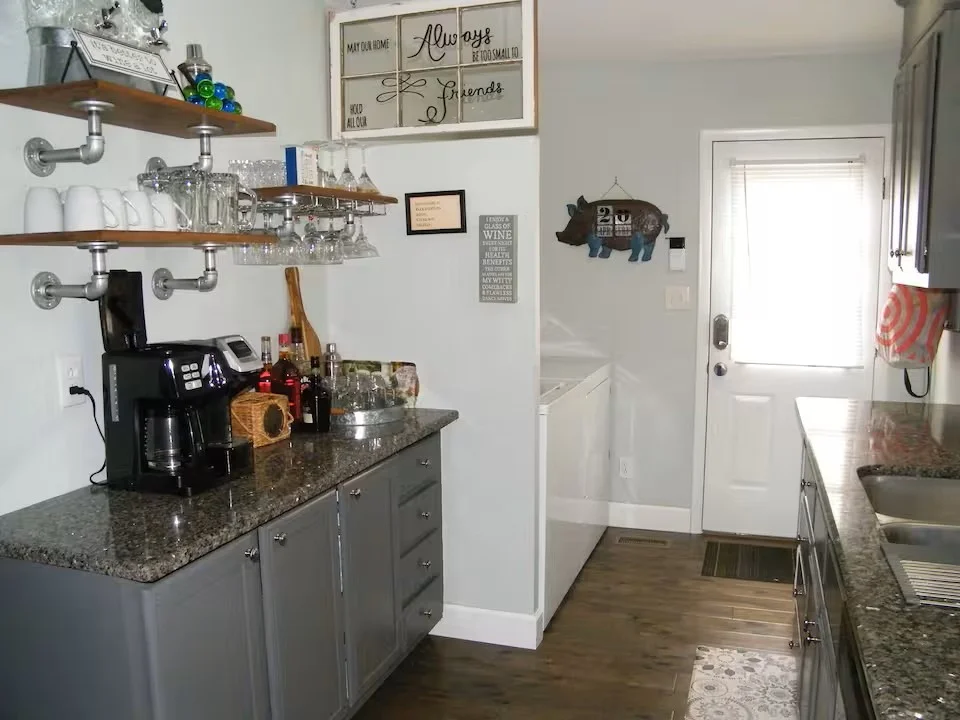 Photo of 73 Shore Dr