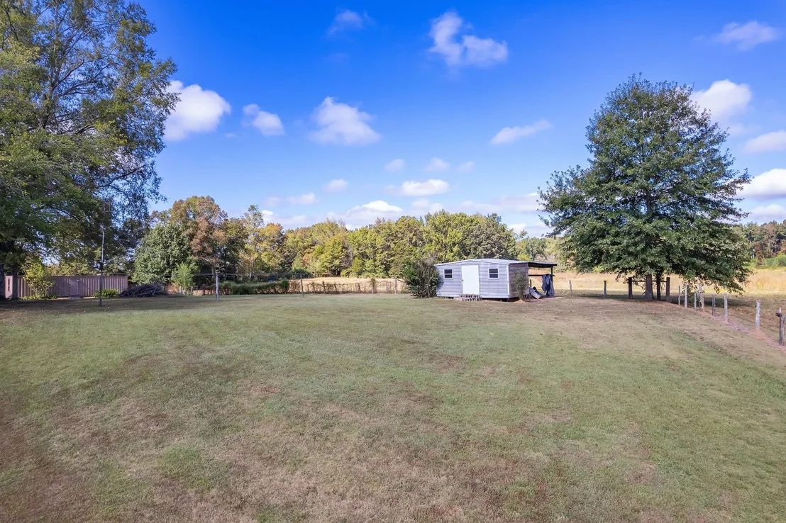 Photo of 2636 Roach Rd
