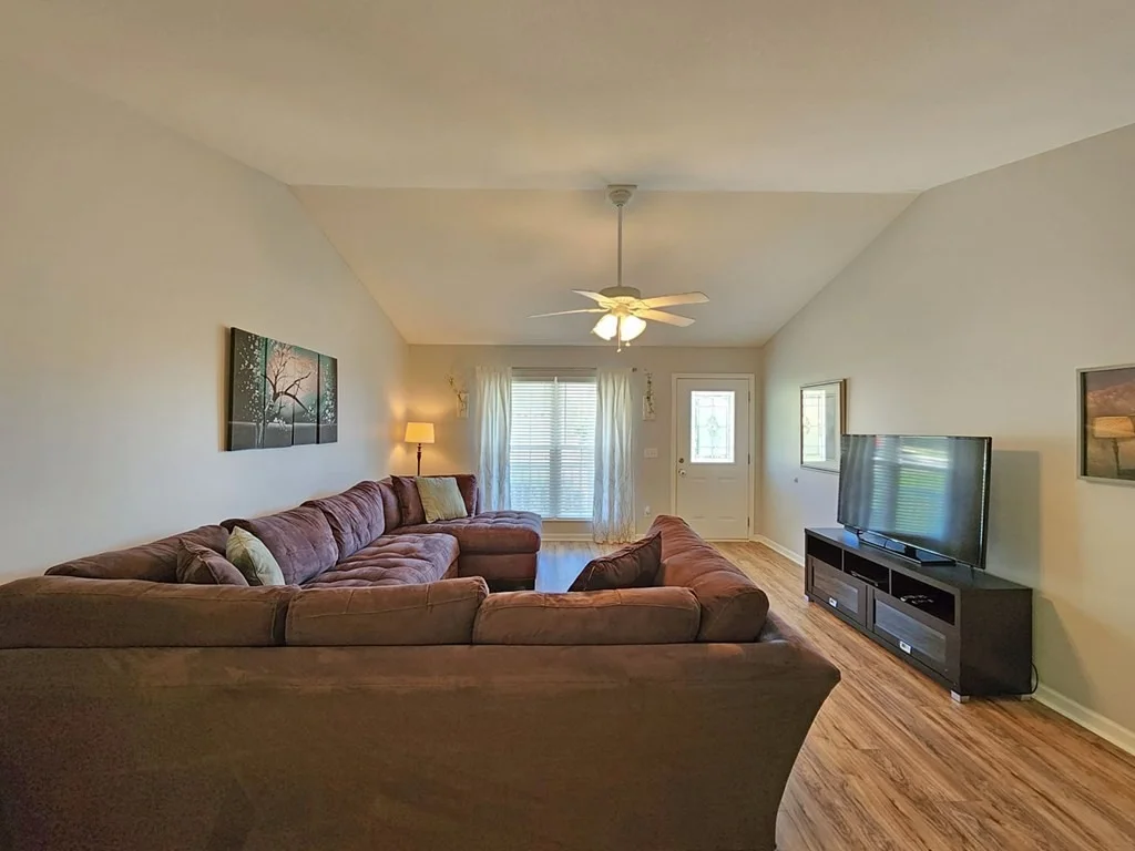 Photo of 2422 Cross View Drive