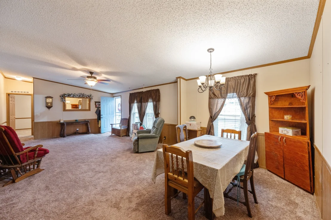 Photo of 850 Robertson Rd
