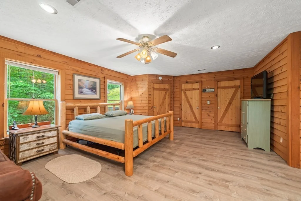 Photo of 4226 Chamberlain Lane