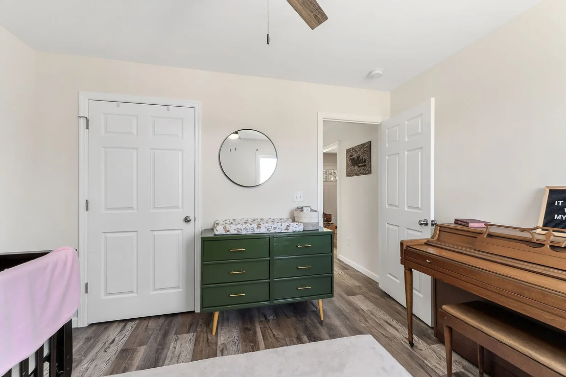 Photo of 166 Pine Ave