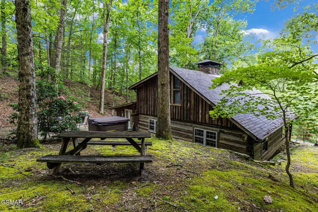 Photo of 2741 Mountain View Circle