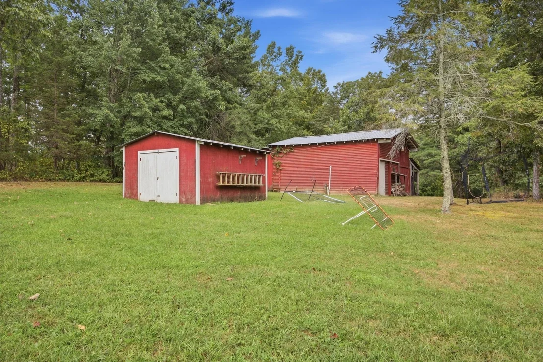 Photo of 175 Teeters Loop Road