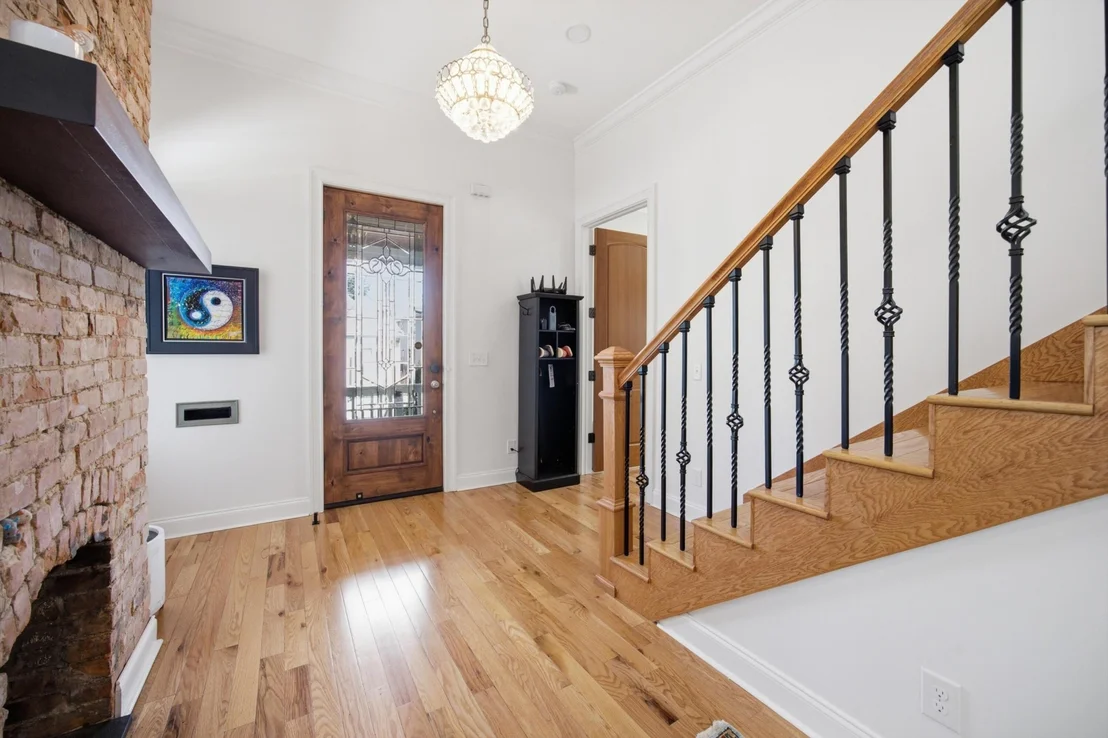 Photo of 1612 Mitchell Avenue