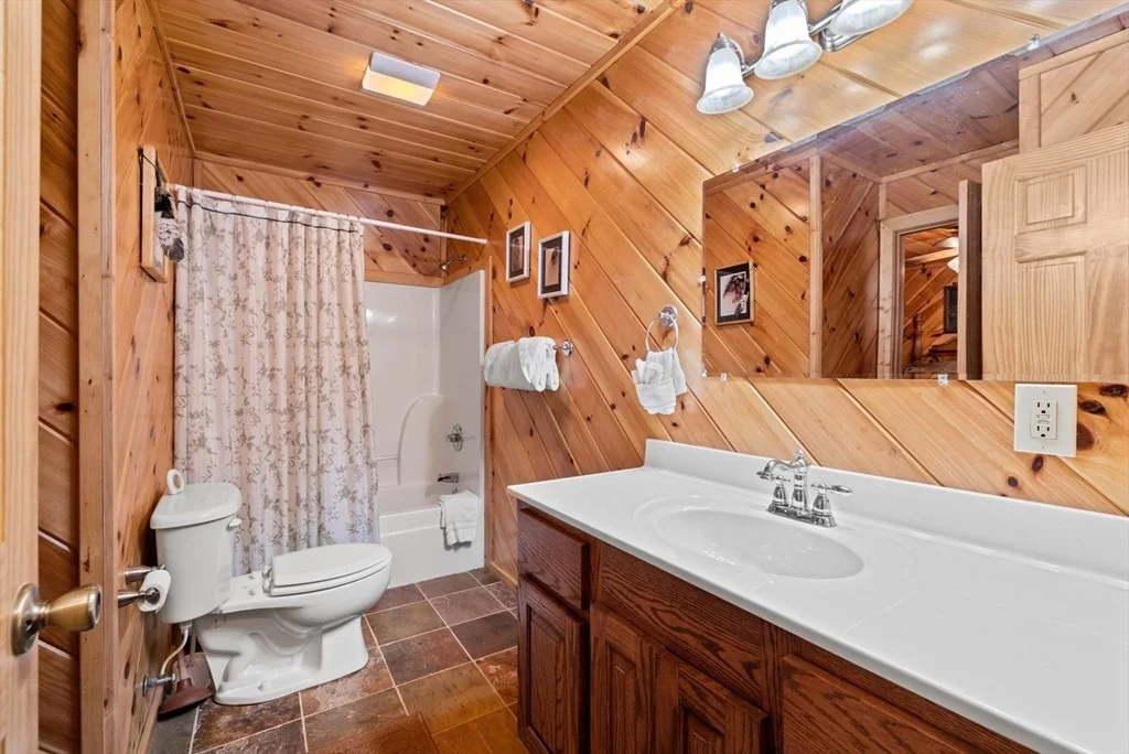 Photo of 2737 Pine Crest Lane