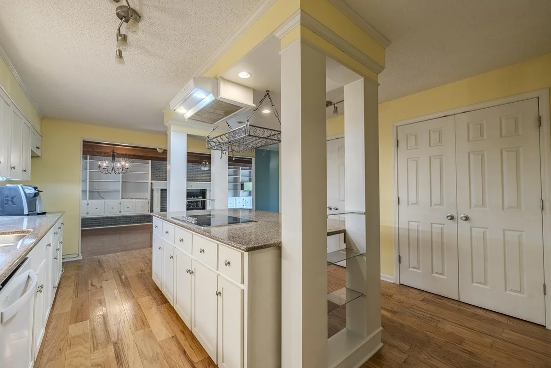 Photo of 101 BOB ST