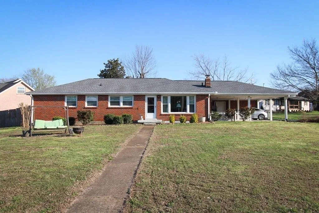Photo of 1800 Meadowbrook Dr