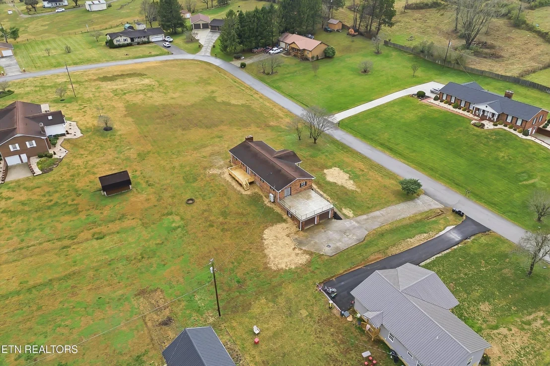 Photo of 229 Brown Crest Rd
