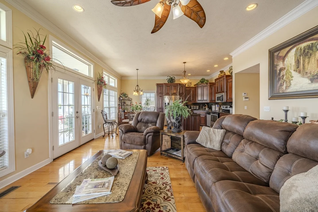 Photo of 320 SILVER WATER LN