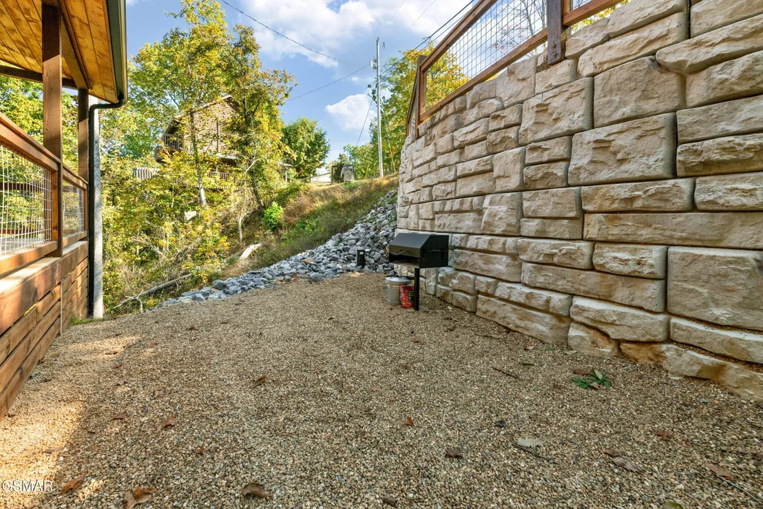 Photo of 2876 Pine Haven Drive