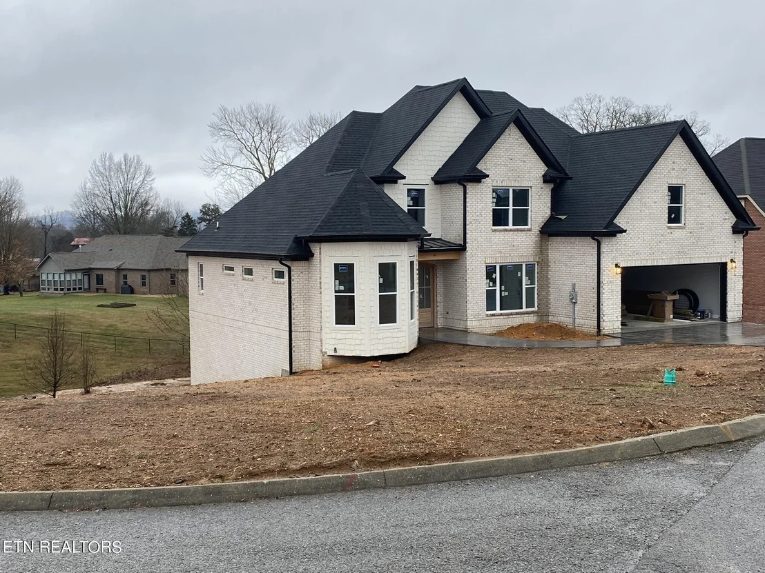 Photo of Unit 2 at 316 Stonebreeze Drive
