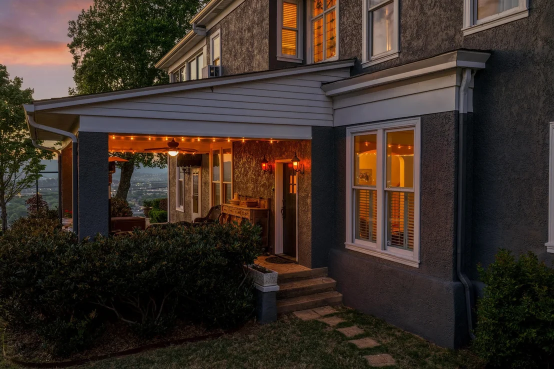 Photo of 46 N Crest Road