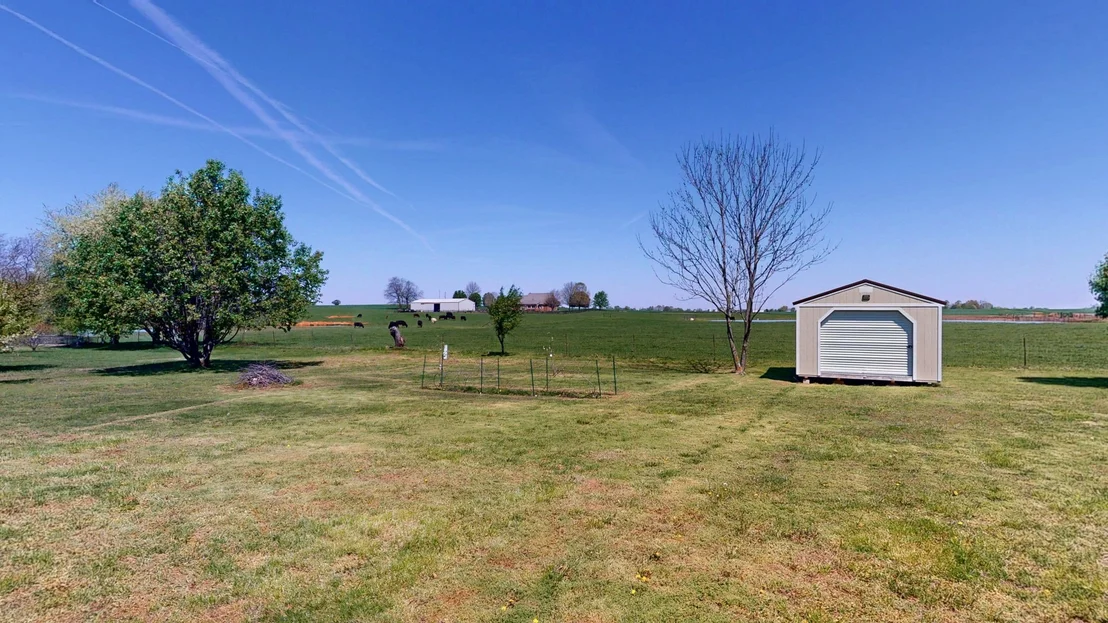 Photo of 136 Coates Rd