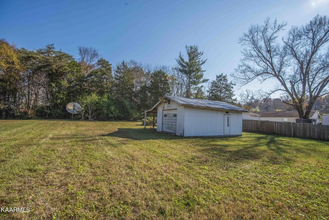 Photo of 3408 Hackberry Rd