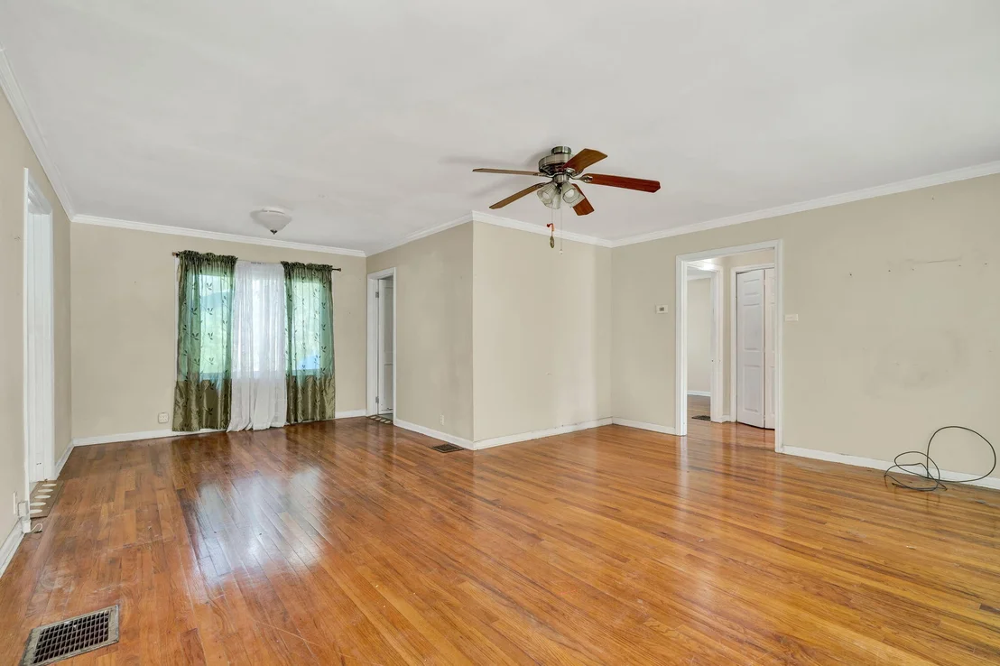 Photo of 3453 Bennett Road